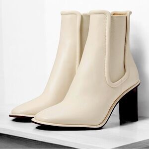 Coach NWT cream/off white Leather Geneva Bootie Oval Block Heel sz 5